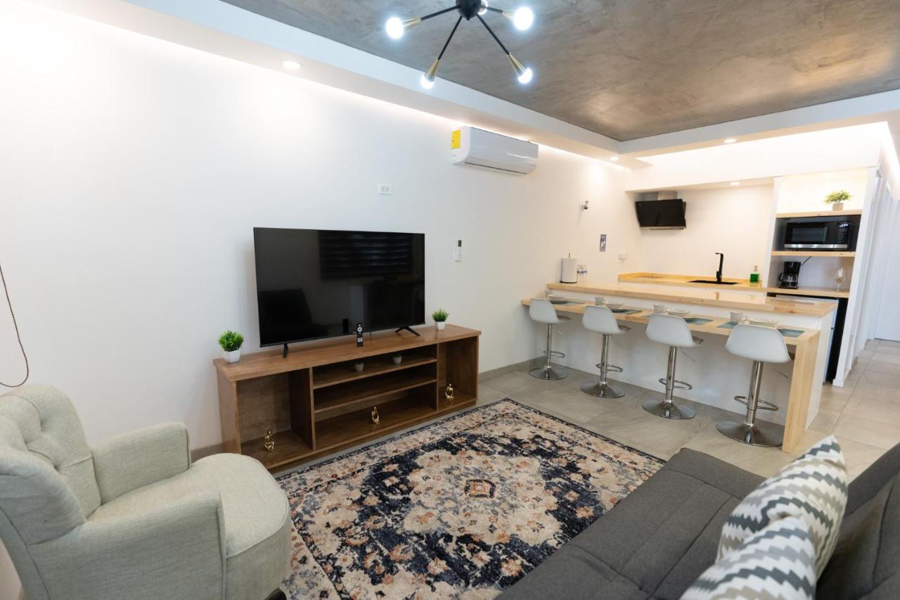 Baja Suites - Departamentos Vacacionales 恩塞纳达港 外观 照片